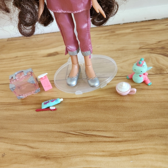 Bratz Nighty Night Yasmin Version 2 Complete - Picture 3 of 7